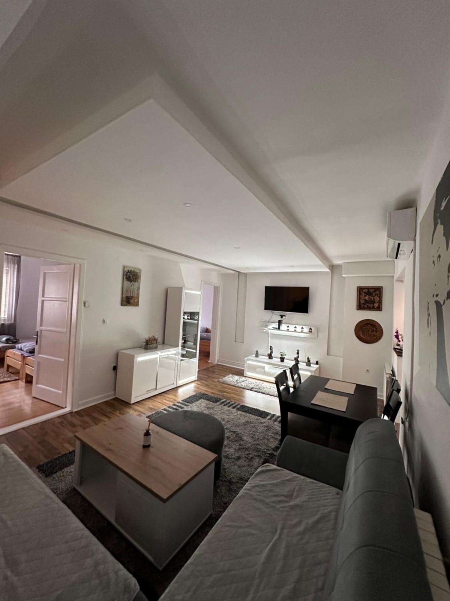 Elma Apartments SJJ Esterno foto